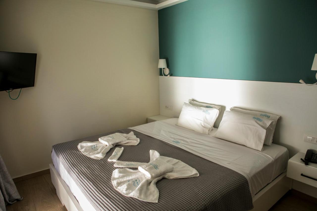 Hotel Alexander Mytikas  Bagian luar foto